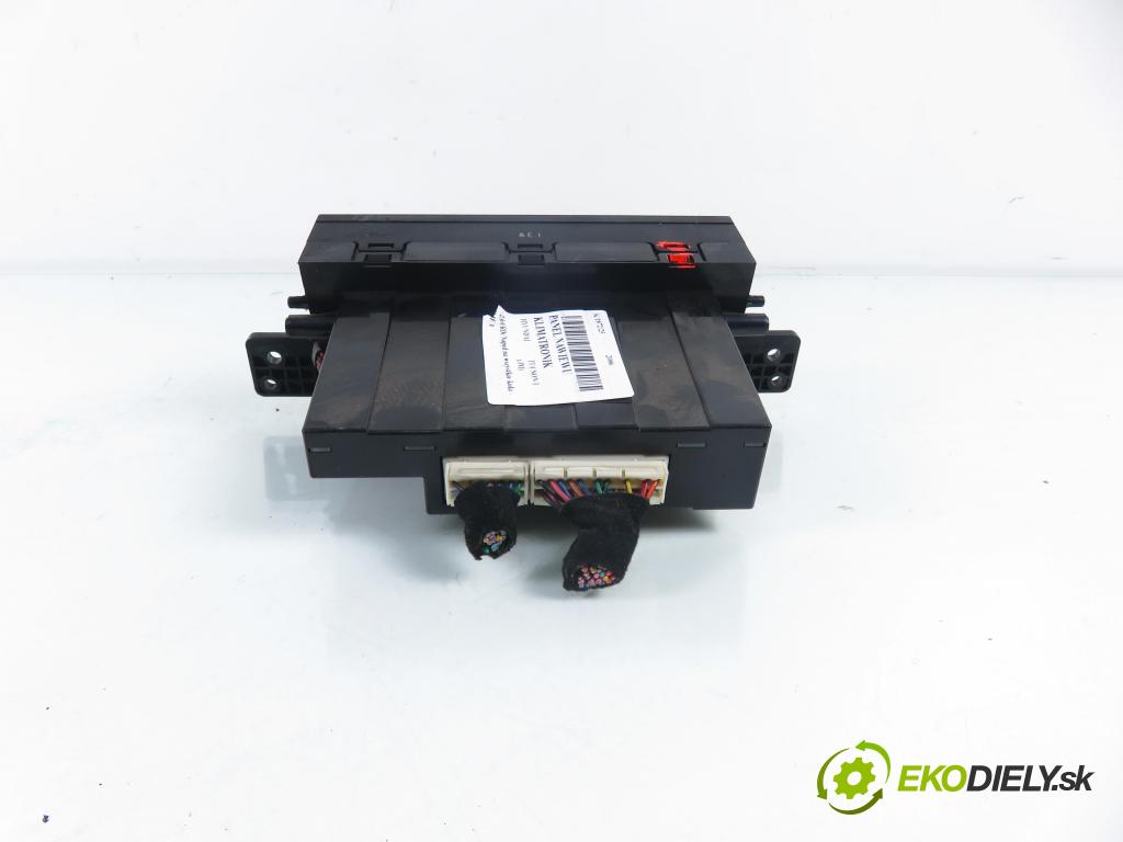 HYUNDAI TUCSON (JM) SUV 2006 83,00 2.0 CRDi 4WD 113 - D4EA 1991,00 Panel kúrenia KLIMATRONIK 972502EXXX