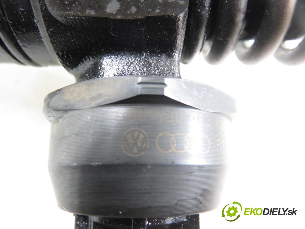 VW PASSAT B5.5 Variant (3B6) KOMBI 2002 96,00 1.9 TDI PD 130 - AVF 1896,00 Vstrekovač 038130073AR (Vstrekovač paliva)