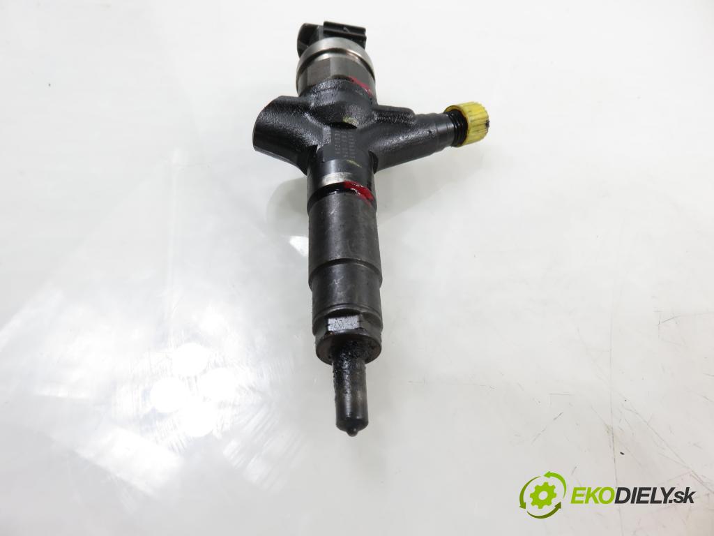 SUBARU FORESTER (SH_) SUV 2009 110,00 2.0 D AWD 1998,00 vstrekovač 16613AA030 (Vstrekovač paliva)