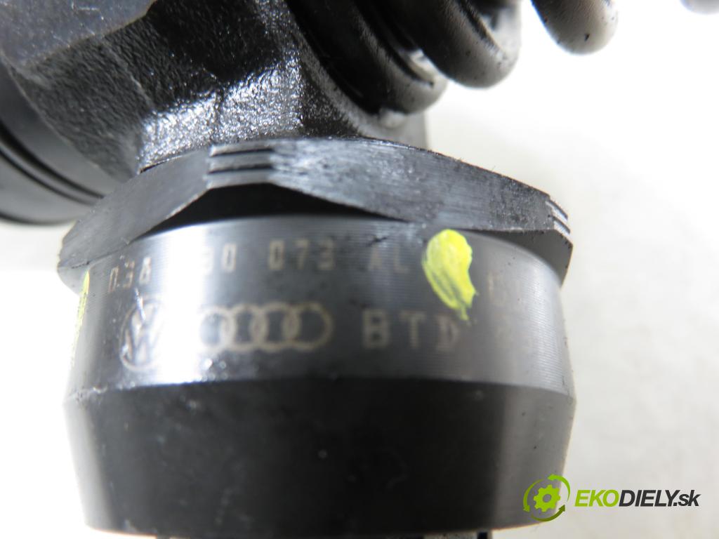 AUDI A2 (8Z0) HB 2002 55,00 1.4 TDI - AMF 1422,00 Vstrekovač 038130073AL ; 0414720039 (Vstrekovač paliva)