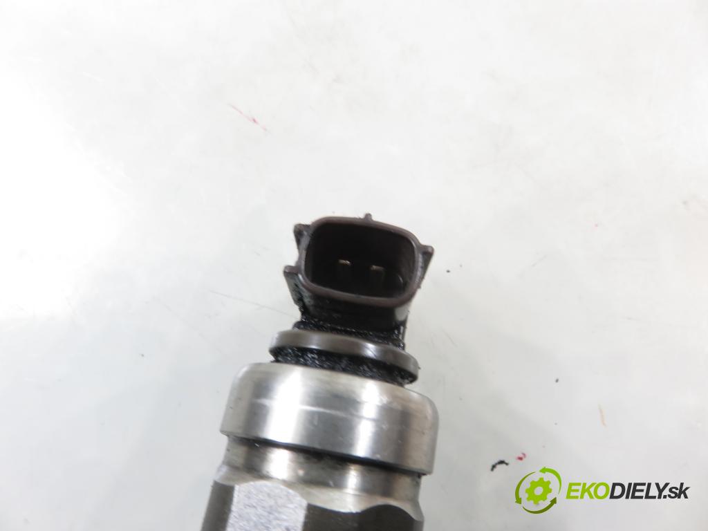 SUBARU FORESTER (SH_) SUV 2009 110,00 2.0 D AWD 1998,00 vstrekovač 16613AA030 (Vstrekovač paliva)