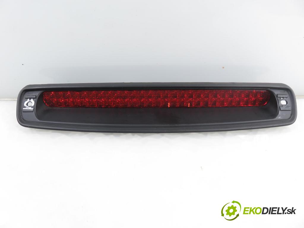 HYUNDAI TUCSON (JM) SUV 2006 83,00 2.0 CRDi 4WD 113 - D4EA 1991,00 svetlo bŕzd 927002E05
