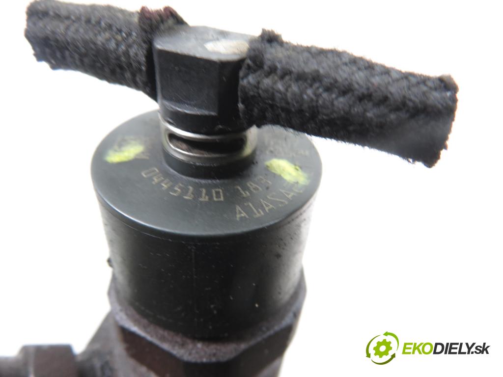 FIAT FIORINO nadwozie zamknięte / kombi (225_) FURGON 2008 55,00 1.3 D Multijet 1248,00 vstrekovač 0445110183 (Vstrekovač paliva)