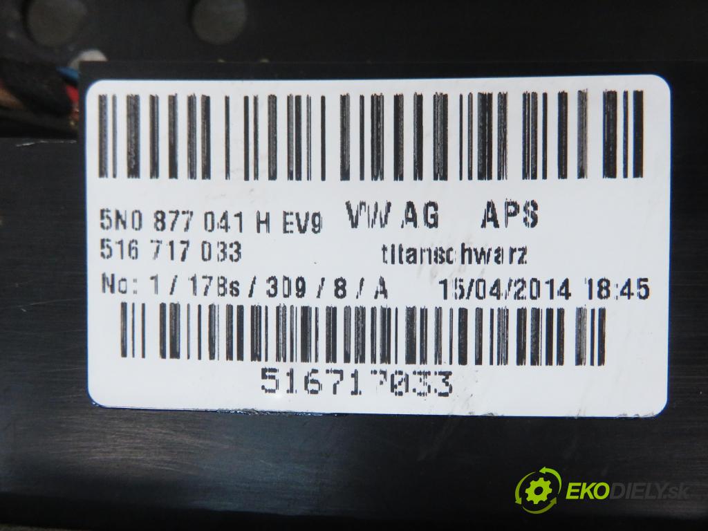 VW TIGUAN (5N_) SUV 2014 130,00 2.0 TDI 4motion - CFGC 1968,00 SKLO: strecha panoramatický 5N0877041H