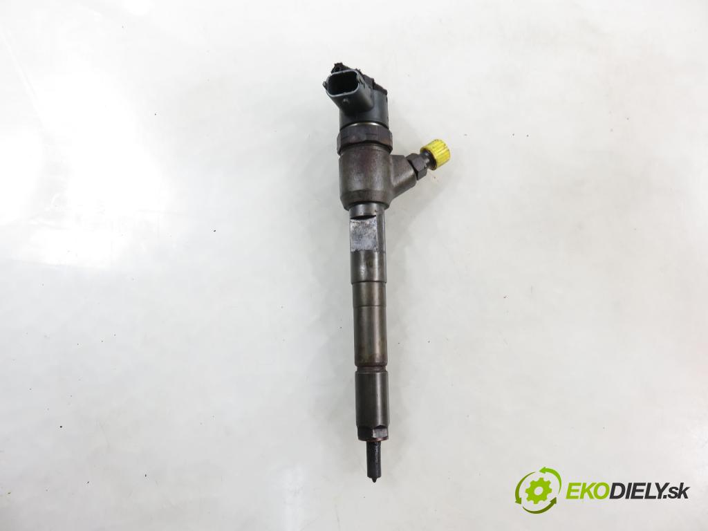 FIAT PANDA (169_) HB 2008 51,00 1.3 D Multijet 4x4 - 188 A8.000 1248,00 vstrekovač 0445110083 (Vstrekovač paliva)