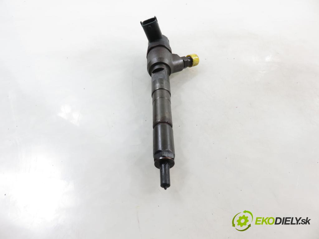 FIAT PANDA (169_) HB 2008 51,00 1.3 D Multijet 4x4 - 188 A8.000 1248,00 vstrekovač 0445110083 (Vstrekovač paliva)