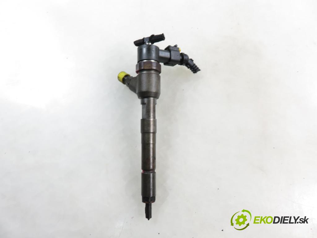 FIAT PANDA (169_) HB 2008 51,00 1.3 D Multijet 4x4 - 188 A8.000 1248,00 vstrekovač 0445110083 (Vstrekovač paliva)