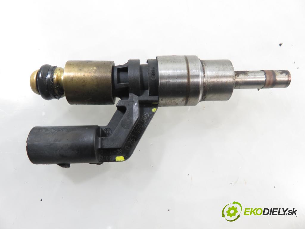 VW GOLF IV (1J1) HB 2002 81,00 1.6 FSI - BAD 1598,00 vstrekovač 036906036 ; 0261500005 (Vstrekovač paliva)