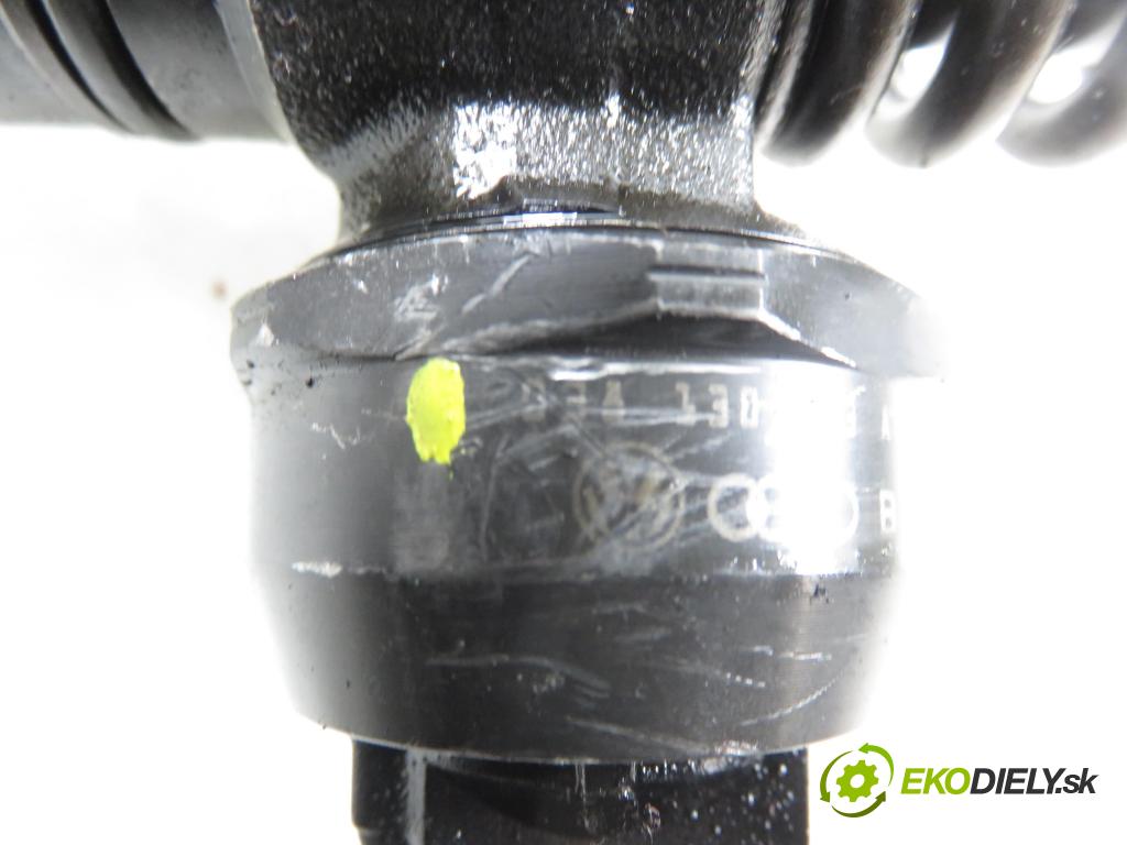 AUDI A2 (8Z0) HB 2002 55,00 1.4 TDI - AMF 1422,00 Vstrekovač 038130073AL (Vstrekovač paliva)