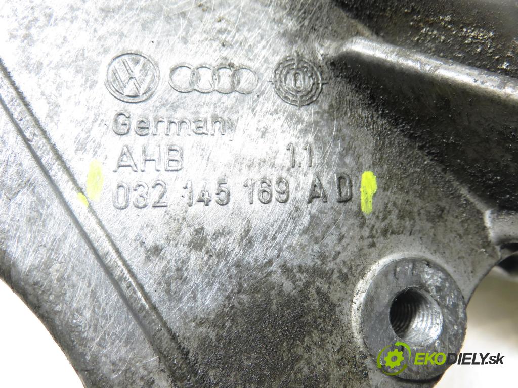 VW GOLF IV (1J1) HB 2002 81,00 1.6 FSI - BAD 1598,00 Uchytenie alternátora 032145169AD