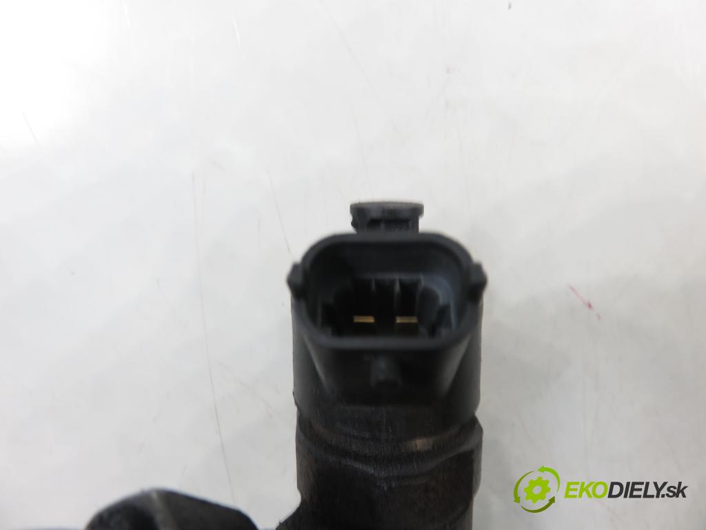 PEUGEOT 307 Break (3E) KOMBI 2004 0,00 1.6 HDi 110 - 9HZ (DV6TED4) 1560,00 vstrekovač 0445110188 (Vstrekovač paliva)