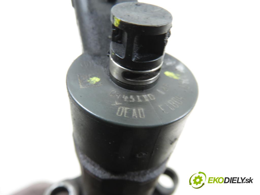 PEUGEOT 307 Break (3E) KOMBI 2004 0,00 1.6 HDi 110 - 9HZ (DV6TED4) 1560,00 vstrekovač 0445110188 (Vstrekovač paliva)