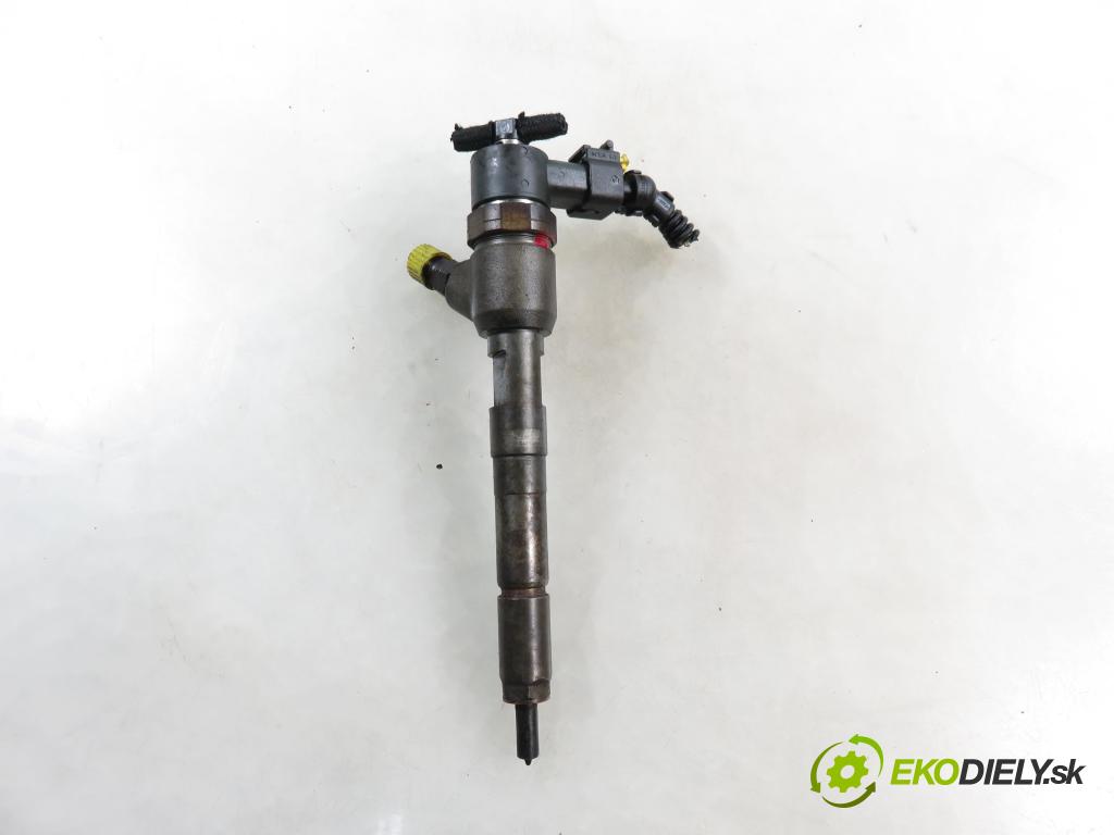 FIAT PANDA (169_) HB 2008 51,00 1.3 D Multijet 4x4 - 188 A8.000 1248,00 vstrekovač 0445110083 (Vstrekovač paliva)