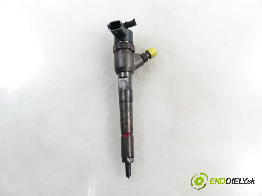 FIAT PANDA (169_) HB 2008 51,00 1.3 D Multijet 4x4 - 188 A8.000 1248,00 vstrekovač 0445110083 (Vstrekovač paliva)