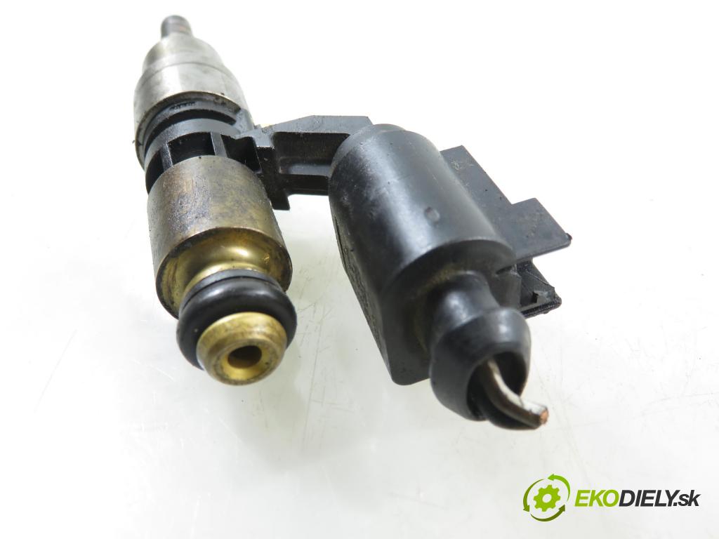 VW GOLF IV (1J1) HB 2002 81,00 1.6 FSI - BAD 1598,00 vstrekovač 036906036 ; 0261500005 (Vstrekovač paliva)