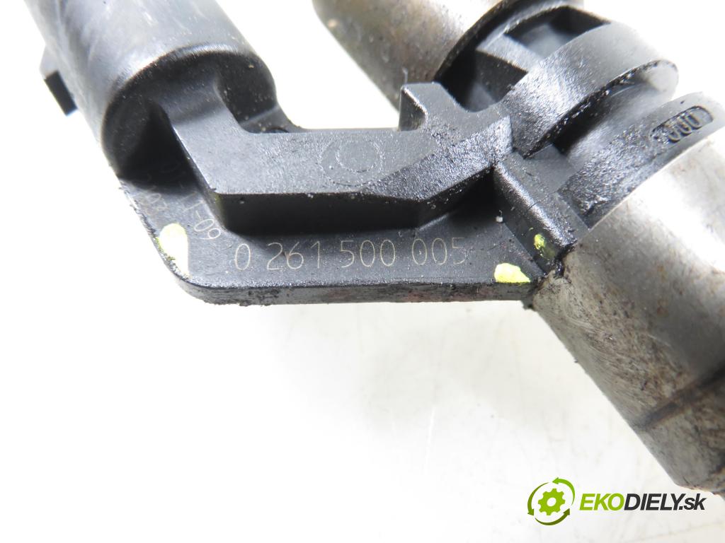 VW GOLF IV (1J1) HB 2002 81,00 1.6 FSI - BAD 1598,00 vstrekovač 036906036 ; 0261500005 (Vstrekovač paliva)