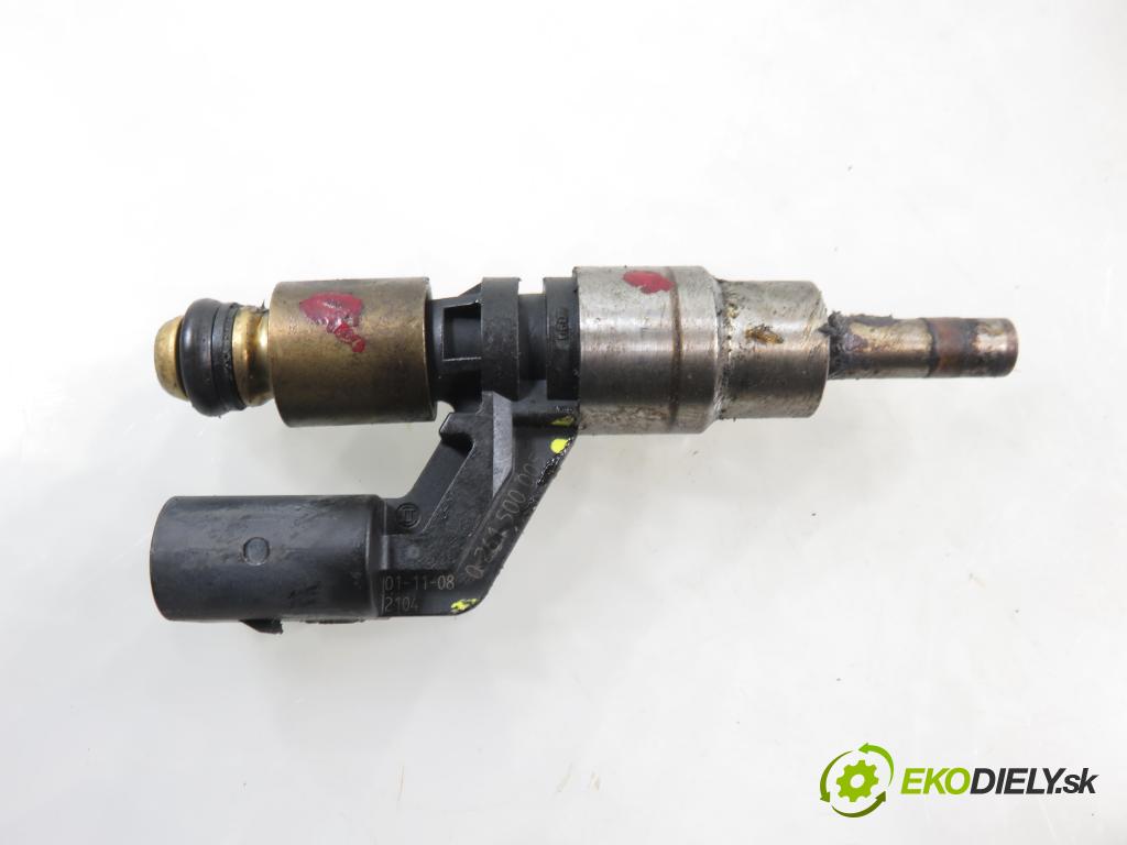 VW GOLF IV (1J1) HB 2002 81,00 1.6 FSI - BAD 1598,00 vstrekovač 036906036 ; 0261500005 (Vstrekovač paliva)