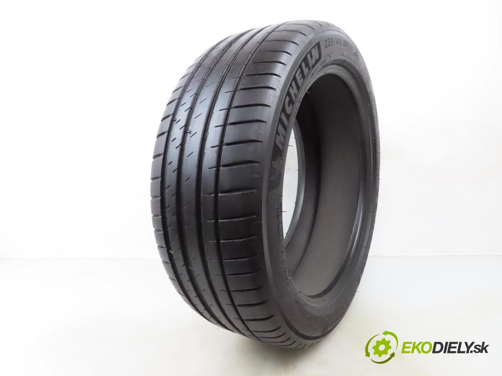 2022    PNEUMATIKY: / PNEUMATIKY: LÉTO