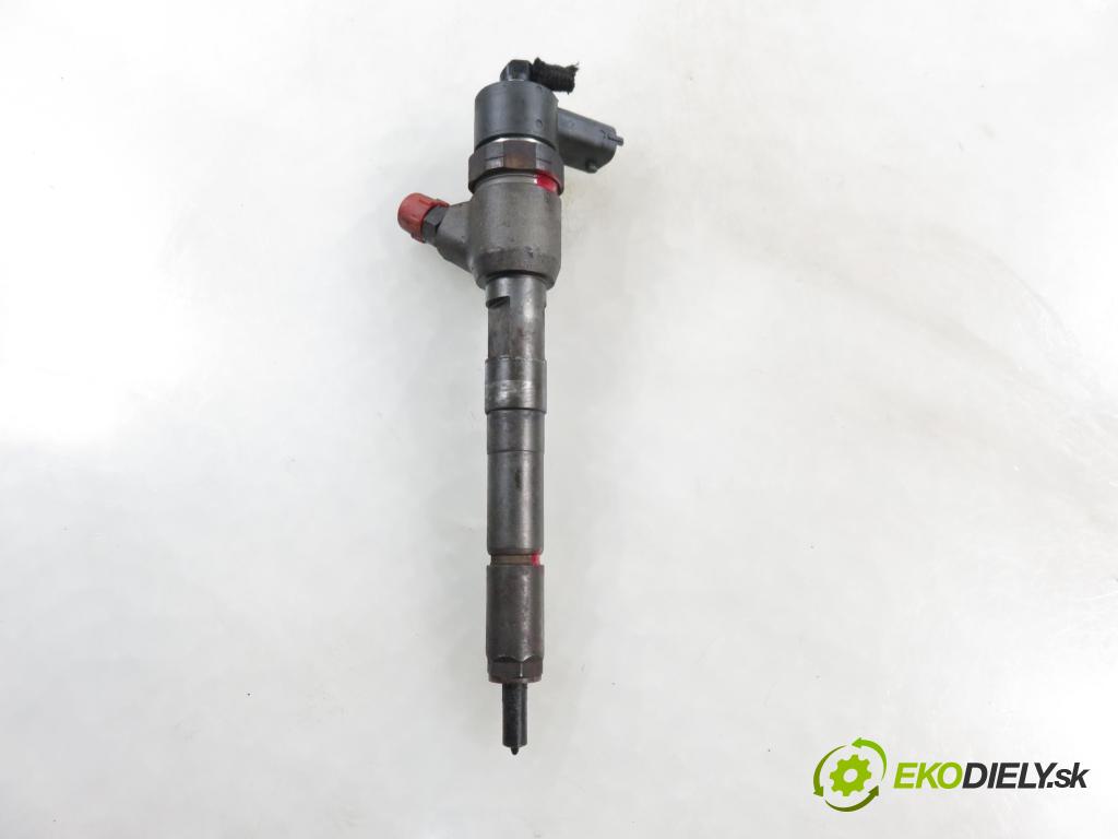 FIAT PANDA (169_) HB 2008 51,00 1.3 D Multijet 4x4 - 188 A8.000 1248,00 vstrekovač 0445110083 (Vstrekovač paliva)