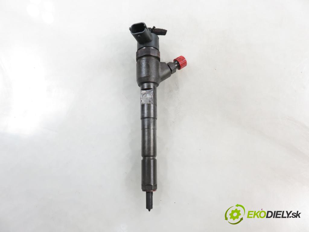 FIAT PANDA (169_) HB 2008 51,00 1.3 D Multijet 4x4 - 188 A8.000 1248,00 vstrekovač 0445110083 (Vstrekovač paliva)