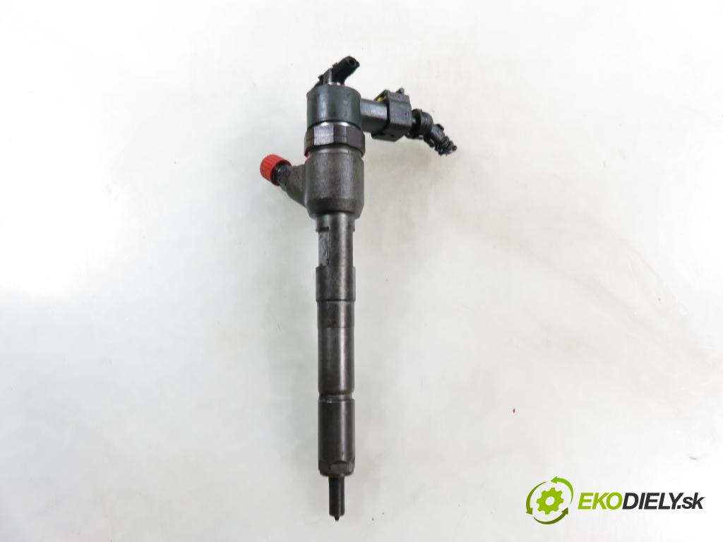 FIAT PANDA (169_) HB 2008 51,00 1.3 D Multijet 4x4 - 188 A8.000 1248,00 vstrekovač 0445110083 (Vstrekovač paliva)