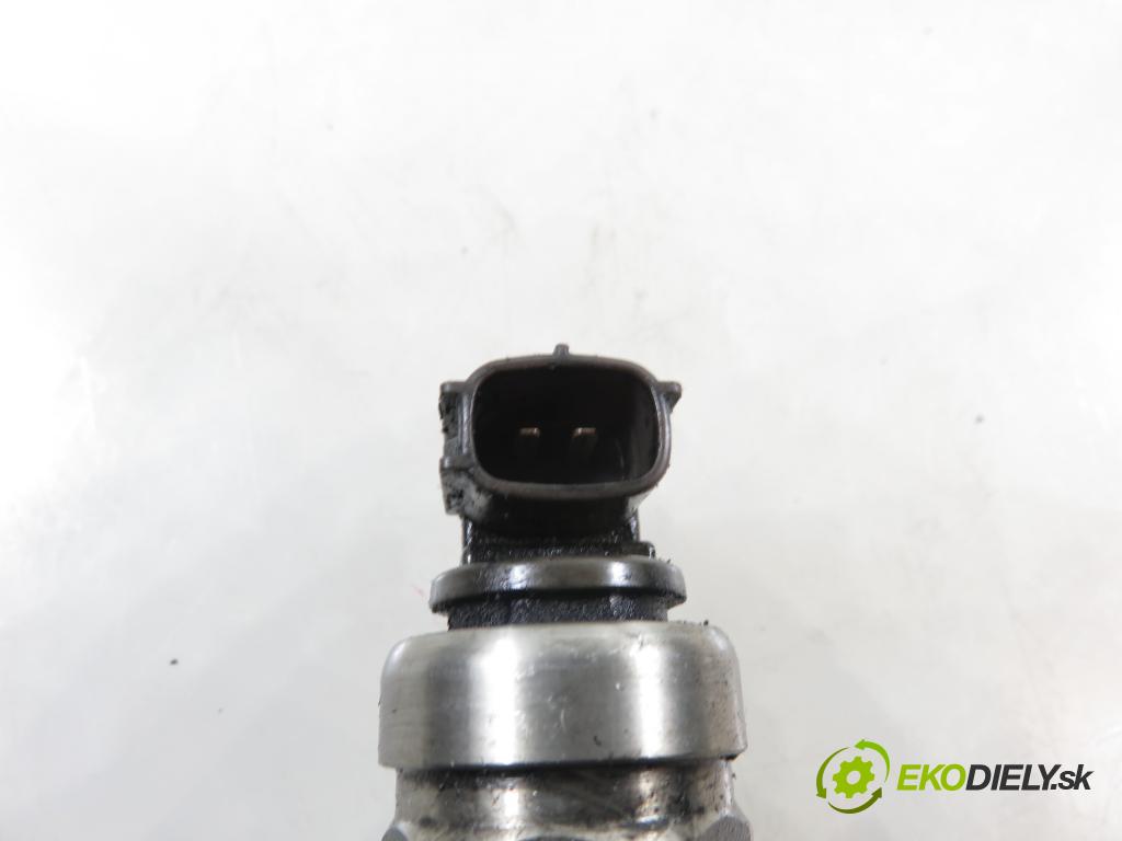 SUBARU FORESTER (SH_) SUV 2009 110,00 2.0 D AWD 1998,00 vstrekovač 16613AA030 (Vstrekovač paliva)