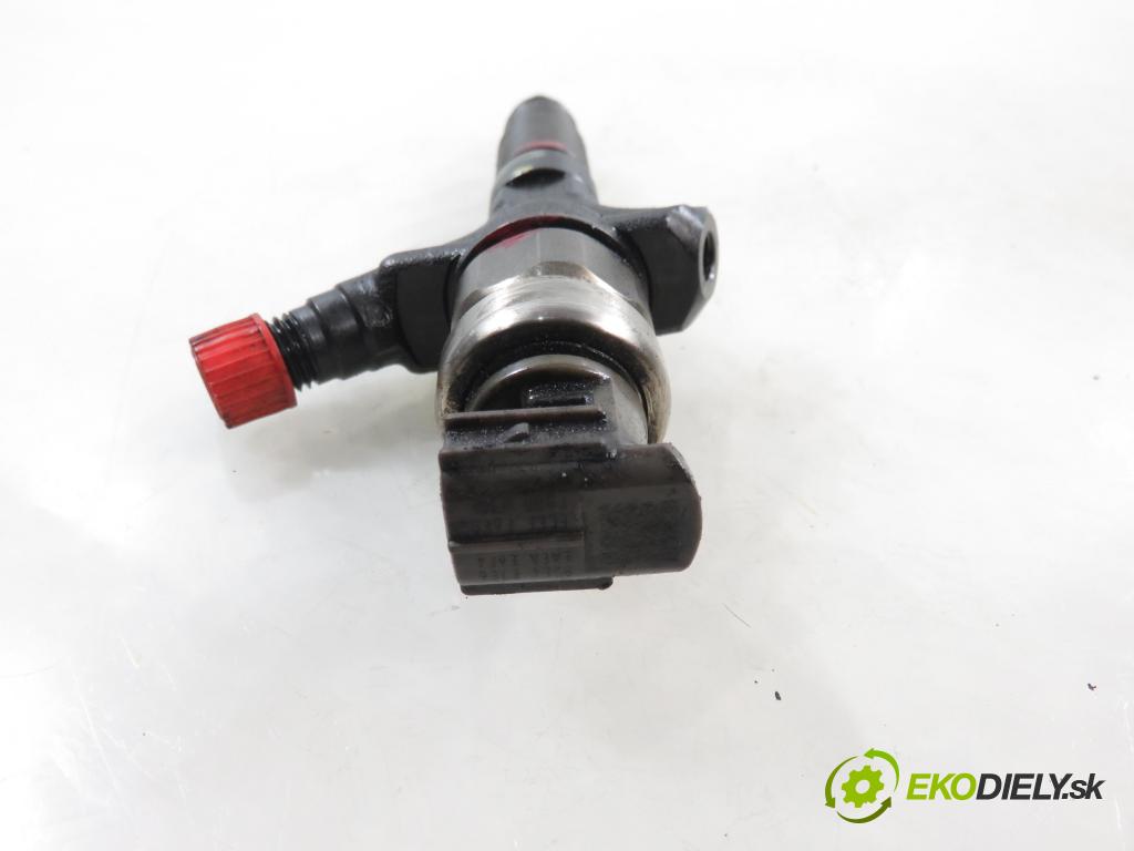 SUBARU FORESTER (SH_) SUV 2009 110,00 2.0 D AWD 1998,00 vstrekovač 16613AA030 (Vstrekovač paliva)