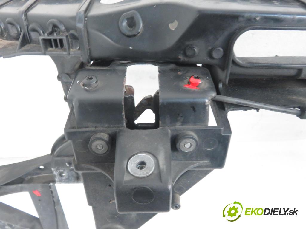 BMW X3 (E83) SUV 2004 110,00 2.0 d 150 - M47 D20 (204D4) 1995,00 držák přední část