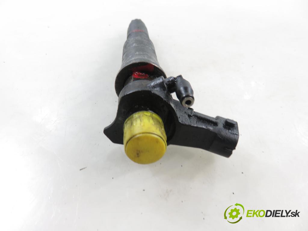 RENAULT TRAFIC II Skrzynia (FL) FURGON 2007 84,00 2.0 dCi 115 - M9R 780 1995,00 vstrekovač 0445115007 (Vstrekovač paliva)