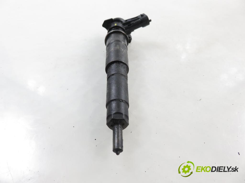 RENAULT TRAFIC II Skrzynia (FL) FURGON 2007 84,00 2.0 dCi 115 - M9R 780 1995,00 vstrekovač 0445115007 (Vstrekovač paliva)