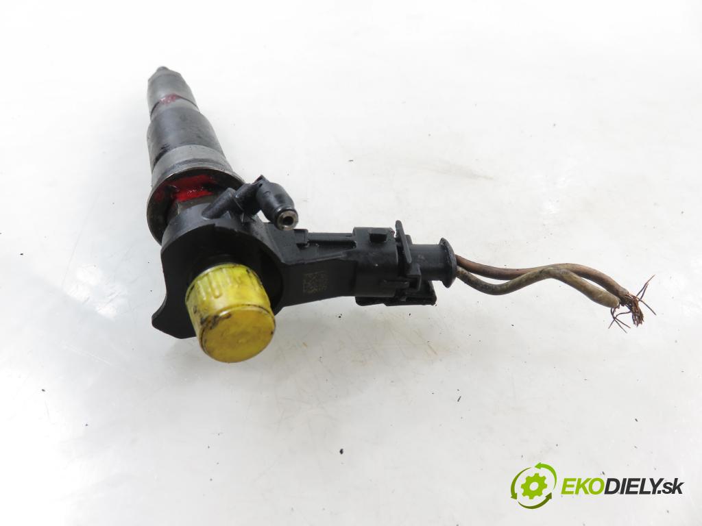 RENAULT TRAFIC II Skrzynia (FL) FURGON 2007 84,00 2.0 dCi 115 - M9R 780 1995,00 vstrekovač 0445115007 (Vstrekovač paliva)