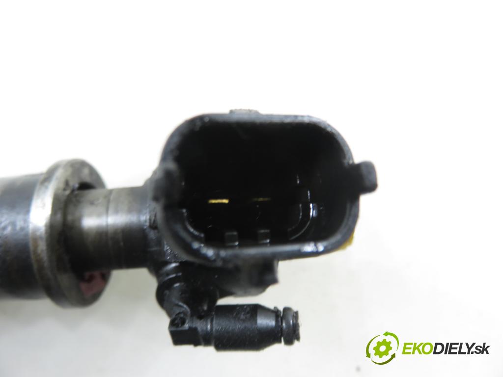 RENAULT TRAFIC II Skrzynia (FL) FURGON 2007 84,00 2.0 dCi 115 - M9R 780 1995,00 vstrekovač 0445115007 (Vstrekovač paliva)