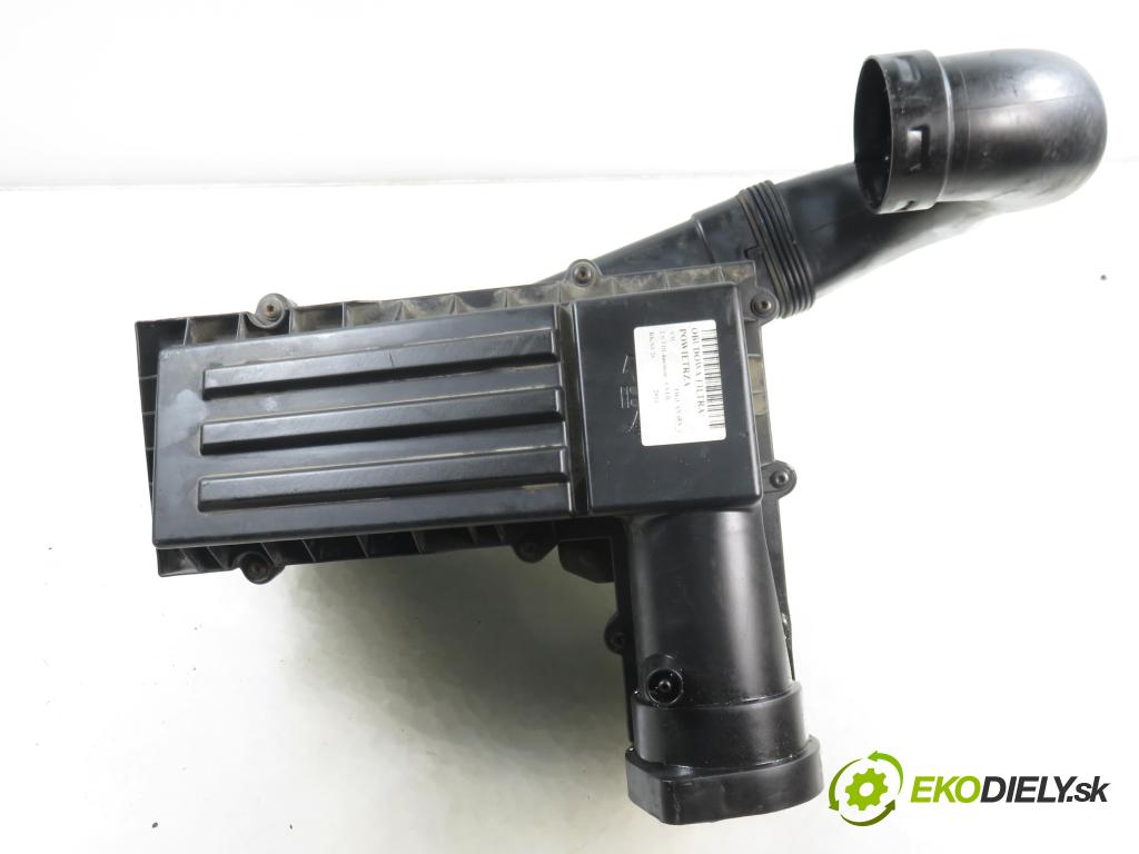 VW TIGUAN (5N_) SUV 2011 103,00 2.0 TDI 4motion - CFFB 1968,00 Obal filtra vzduchu 3C0129607BC (Obal vzduchového filtra)