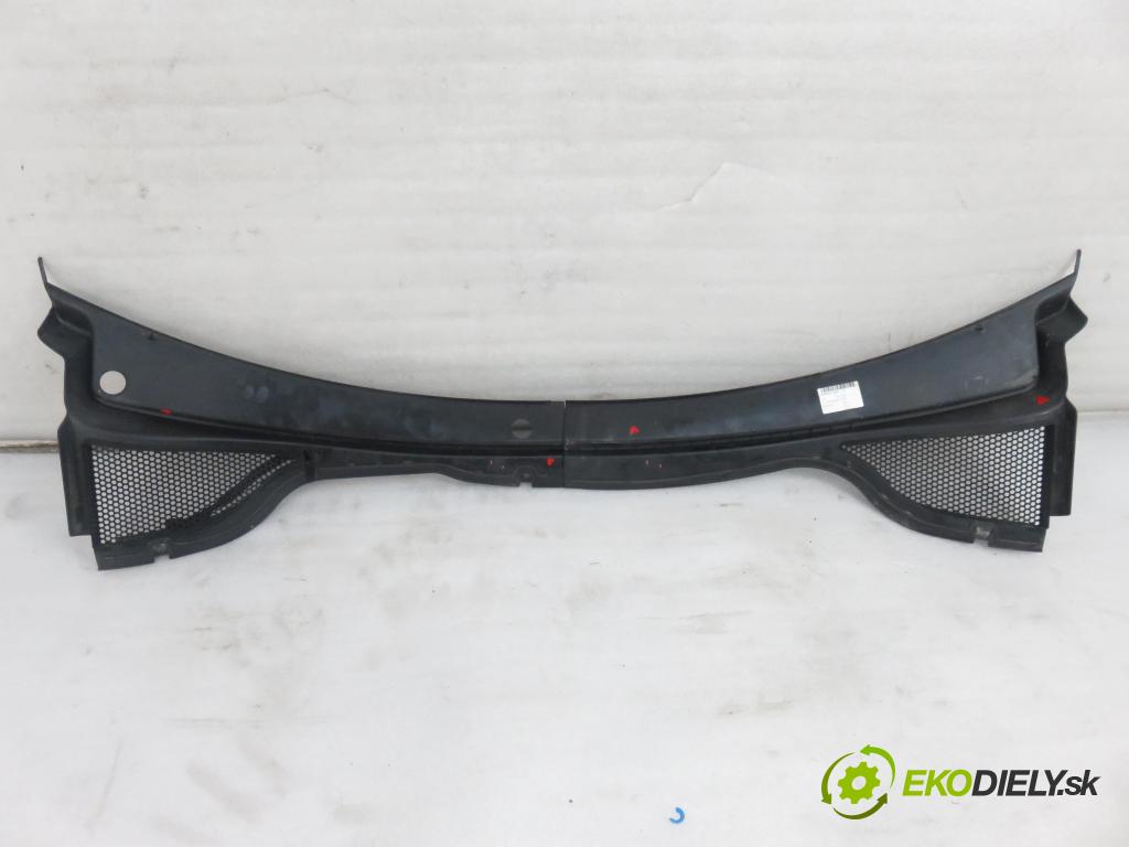 VW TIGUAN (5N_) SUV 2011 103,00 2.0 TDI 4motion - CFFB 1968,00 torpédo plast pod čelní okno 5N1819403 ; 5N1819404 (Plast pod čelním sklem)