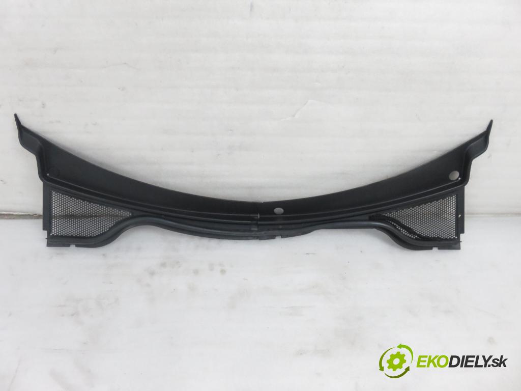 VW TIGUAN (5N_) SUV 2011 103,00 2.0 TDI 4motion - CFFB 1968,00 torpédo plast pod čelní okno 5N1819403 ; 5N1819404 (Plast pod čelním sklem)