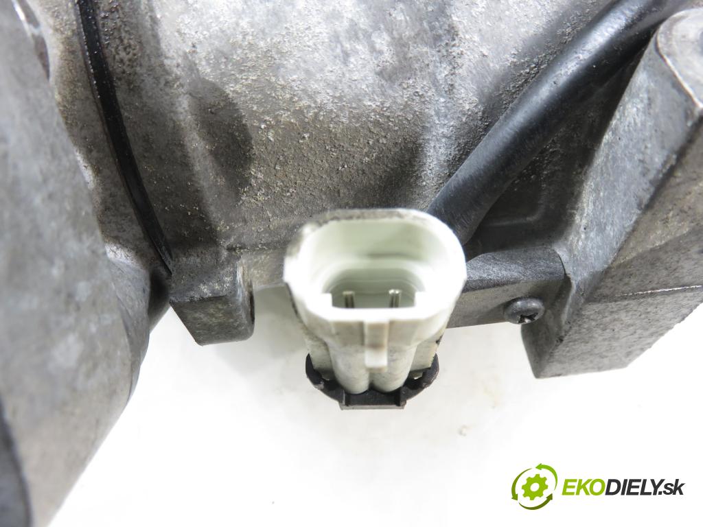 OPEL CORSA C (X01) HB 2006 55,00 1.7 DTI - Y 17 DT 1686,00 KOMPRESOR: klimatizace 24421642 (Kompresor klimatizace)