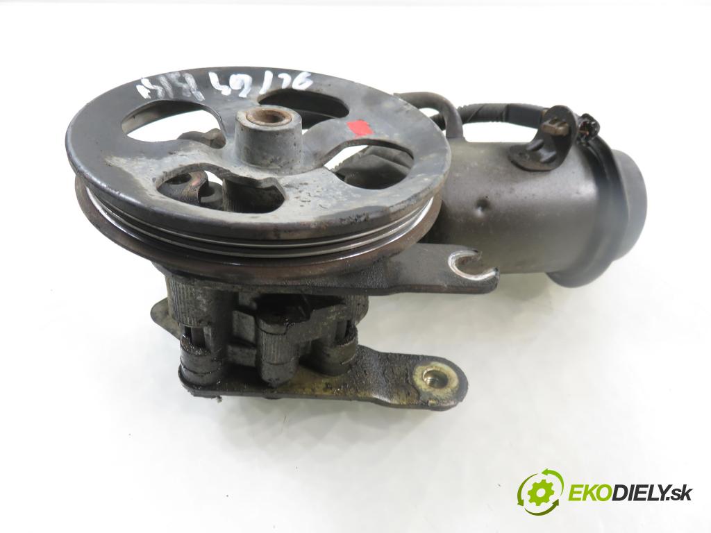 TOYOTA YARIS (_P1_) HB 2003 0,00 1.5 (NCP13_) - 1NZ-FE 1497,00 Pumpa servočerpadlo  (Servočerpadlo)