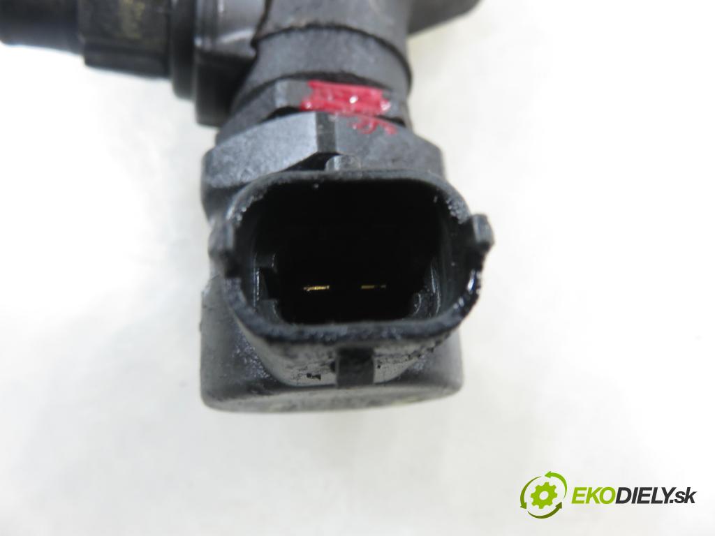 RENAULT TRAFIC II Skrzynia (FL) FURGON 2007 84,00 2.0 dCi 115 - M9R 780 1995,00 Lišta vstrekovacia 0445214114 ; 82426550 ; 0445214114 (Vstrekovacia lišta)