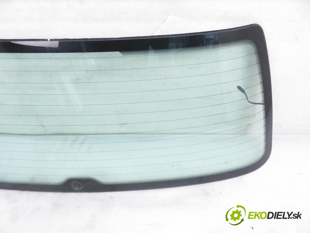 VW GOLF IV (1J1) HB 2002 81,00 1.6 FSI - BAD 1598,00 Okno zadné kapota