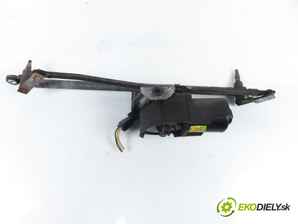 RENAULT CLIO II (BB_, CB_) HB 2000 55,00 1.4 (B/CB0C) - E7J 634 1390,00 Motorček stieračov 53555102