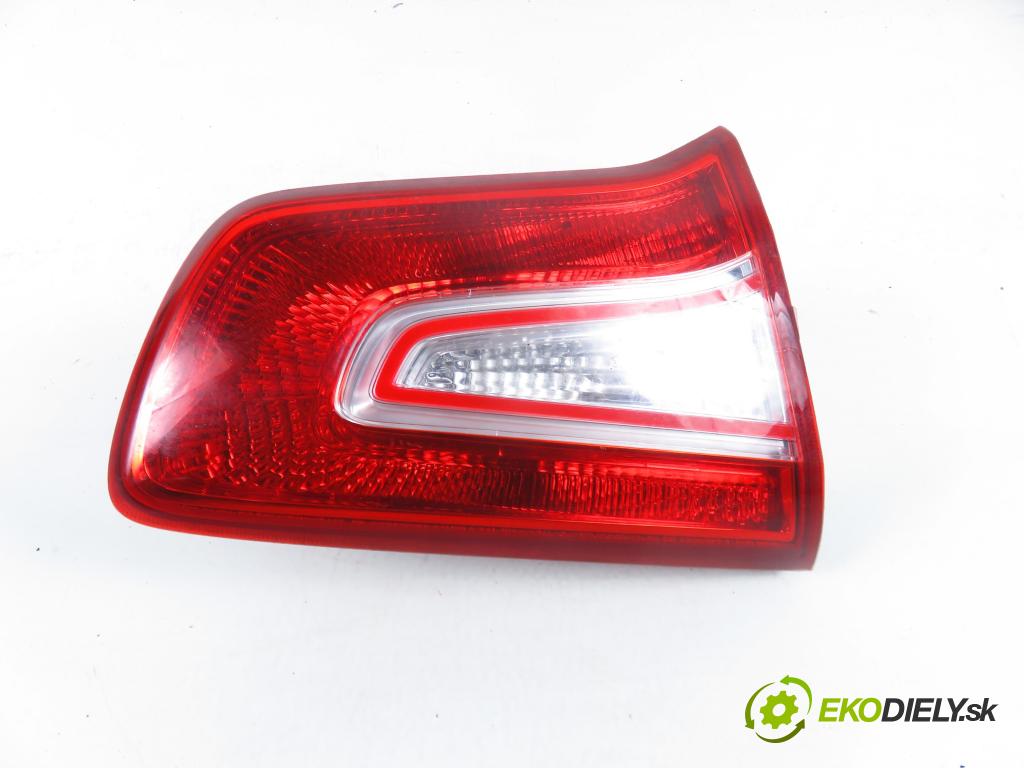 KIA SPORTAGE (SL) SUV 2011 100,00 2.0 CRDi AWD 136 - D4HA 1995,00 Svetlo ľavé zadné kufor 924053W0