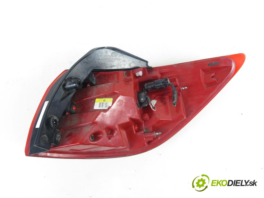 KIA SPORTAGE (SL) SUV 2011 100,00 2.0 CRDi AWD 136 - D4HA 1995,00 Svetlo ľavé zadné 924013W0