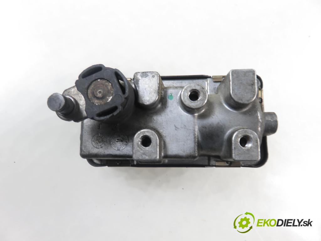 FORD FOCUS II (DA_, HCP) HB 2005 85,00 1.8 TDCi 115 - KKDA 1753,00 Nastavovač turba 6NW008412712120 (Motorček ostatné)