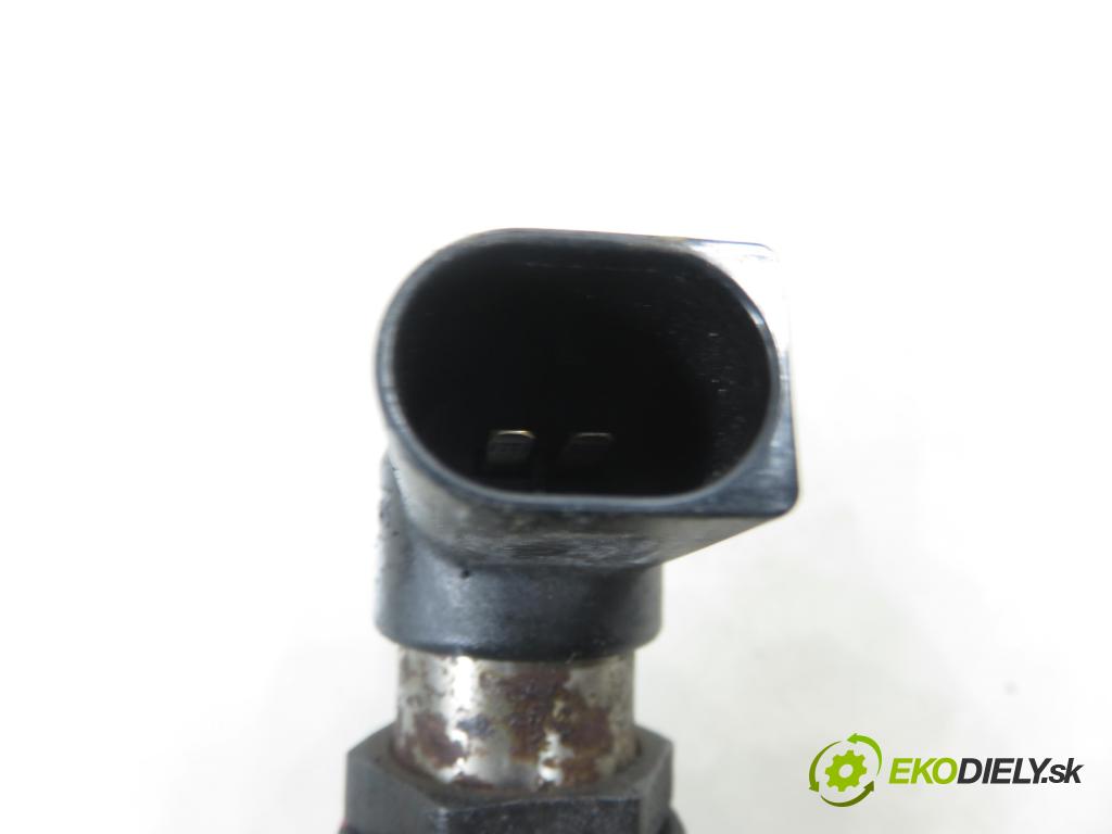 FORD FOCUS II (DA_, HCP) HB 2005 85,00 1.8 TDCi 115 - KKDA 1753,00 vstrekovač 4M5Q9F593AD (Vstrekovač paliva)