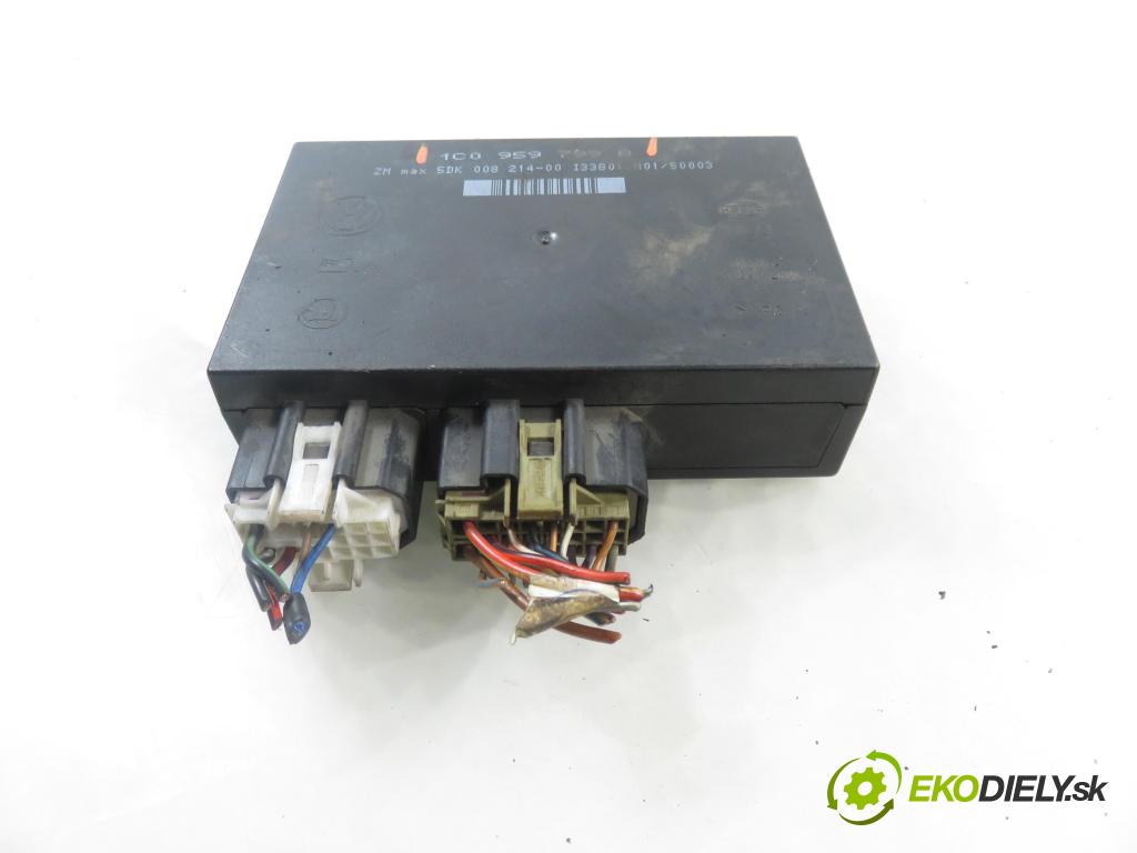 SKODA OCTAVIA I (1U2) LIFTBACK 2001 81,00 1.9 TDI - AHF 1896,00 MODUL komfortu 1C0959799B