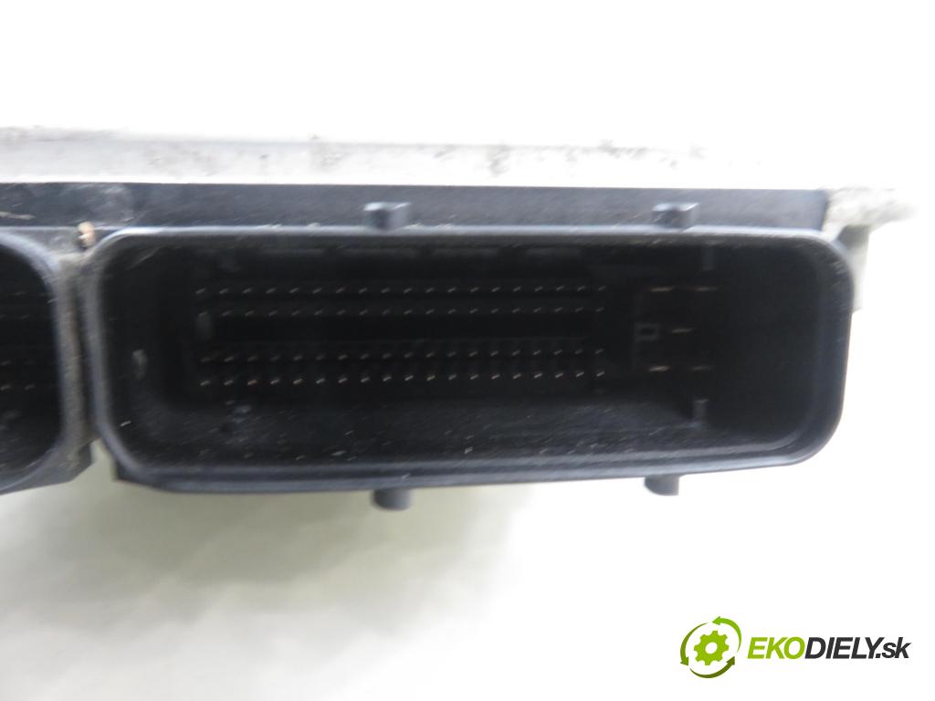 SKODA OCTAVIA I (1U2) LIFTBACK 2001 81,00 1.9 TDI - AHF 1896,00 Riadiaca jednotka Motor 038906012G ; 0281010128