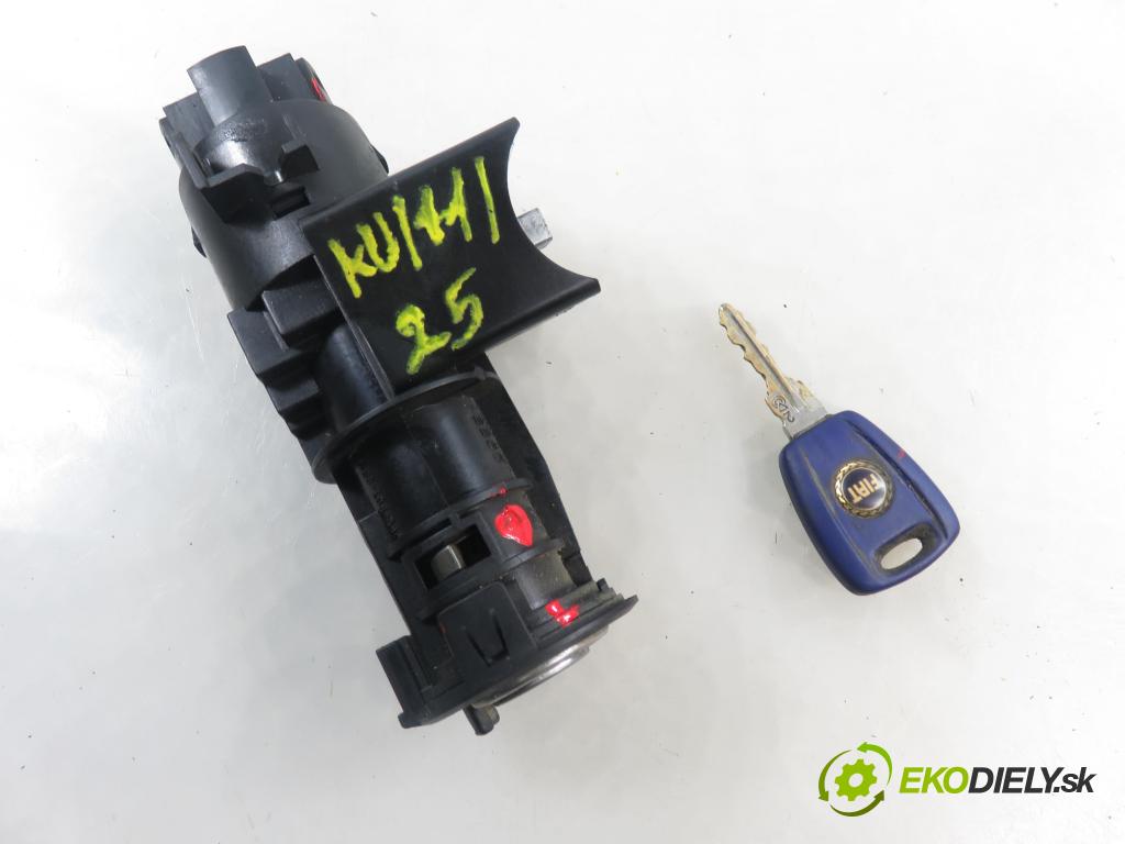 FIAT PUNTO (188_) HB 2004 44,00 1.2 60 - 188 A4.000 1242,00 spinačka  (Spínacia skrinka)