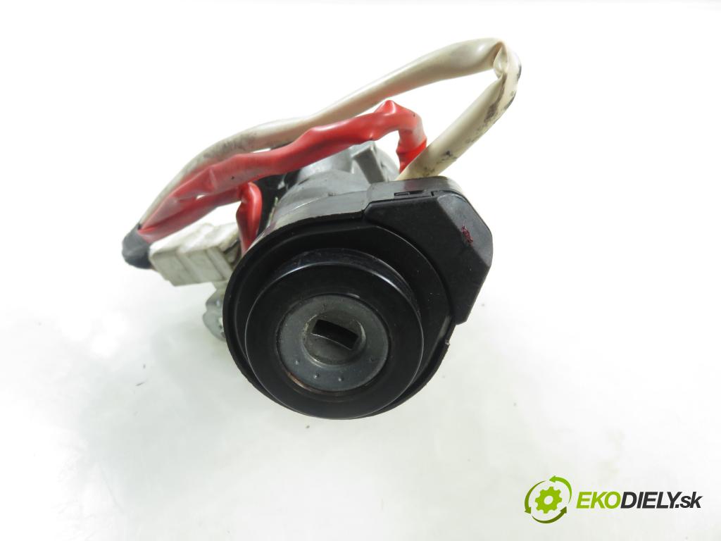 KIA SPORTAGE (SL) SUV 2011 100,00 2.0 CRDi AWD 136 - D4HA 1995,00 spinačka  (Spínacia skrinka)