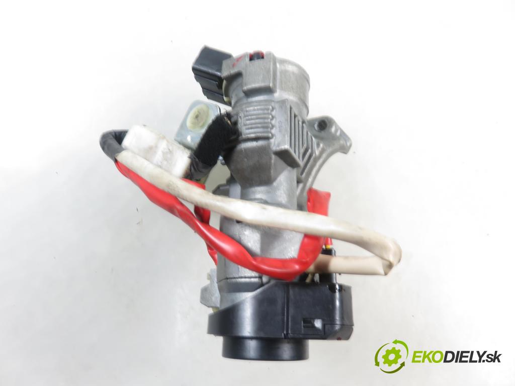 KIA SPORTAGE (SL) SUV 2011 100,00 2.0 CRDi AWD 136 - D4HA 1995,00 spinačka  (Spínacia skrinka)