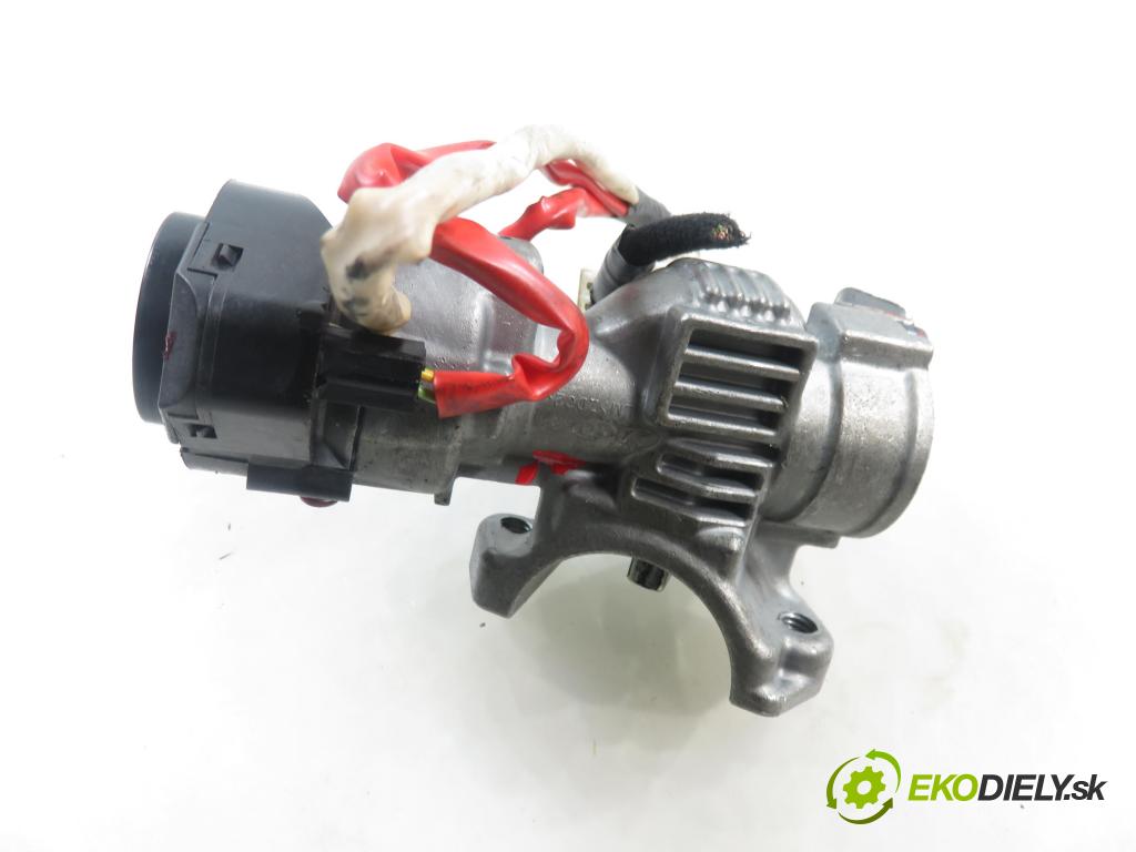 KIA SPORTAGE (SL) SUV 2011 100,00 2.0 CRDi AWD 136 - D4HA 1995,00 spinačka  (Spínacia skrinka)